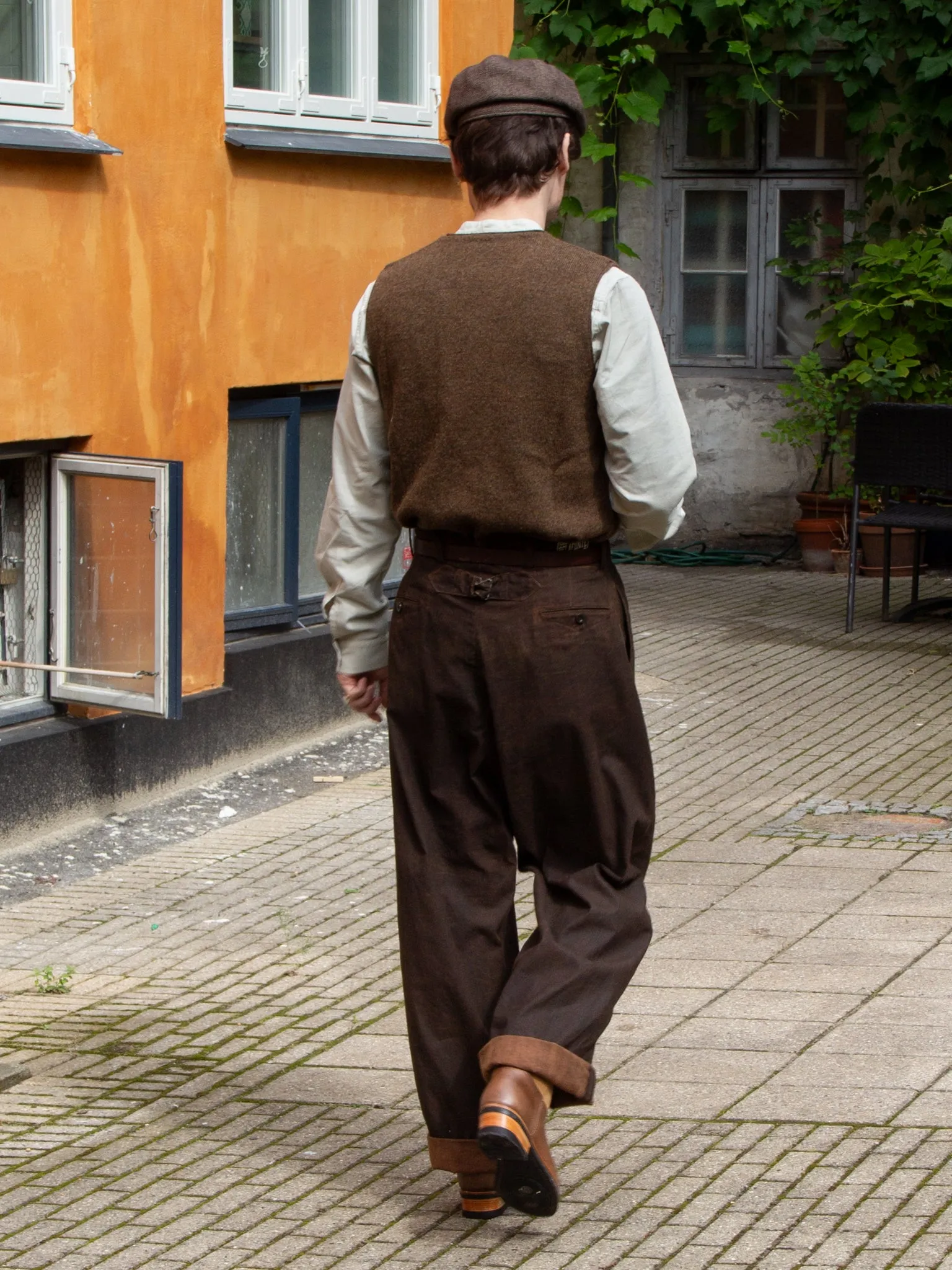 GRP x Max Rohr, 4-Buttons Vest, Brown