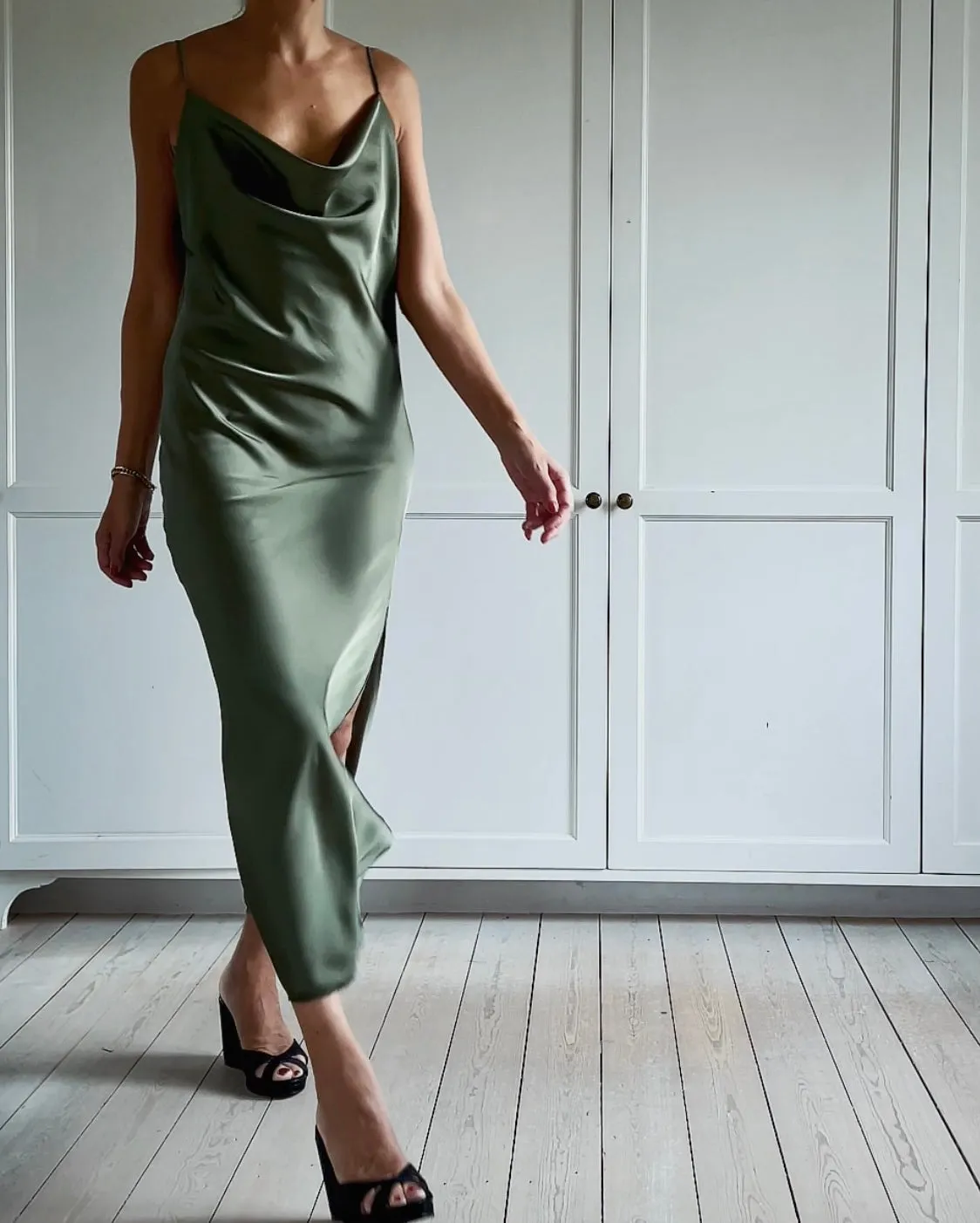 SLIP DRESS - GREEN