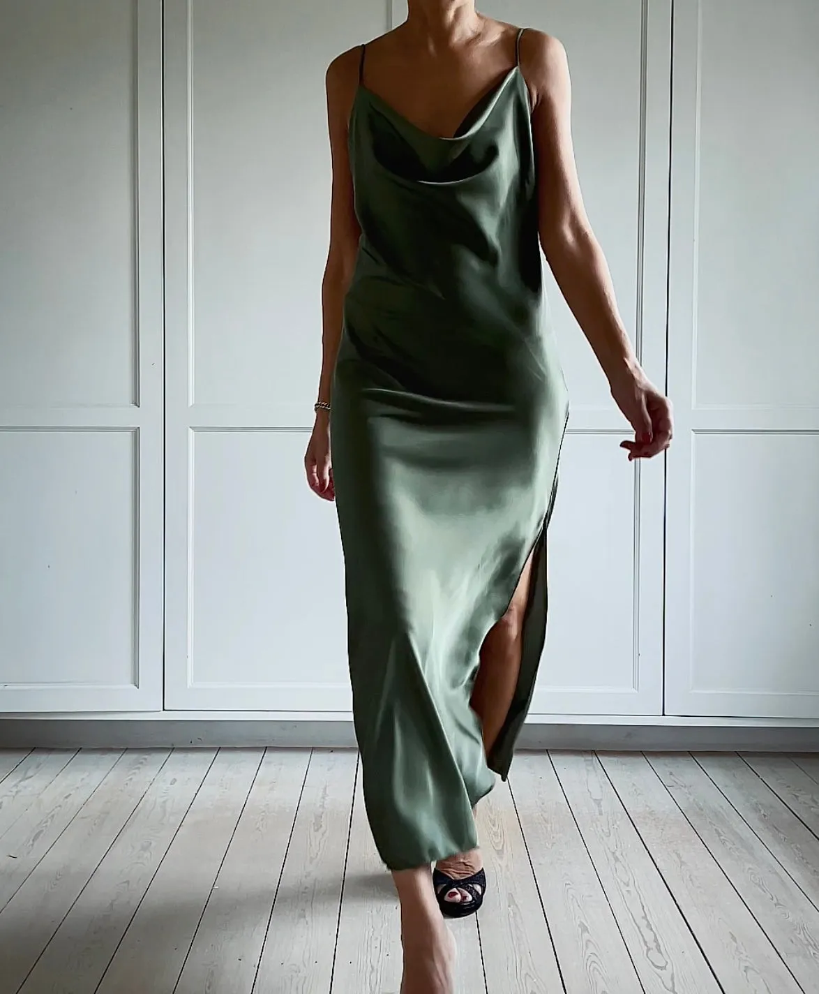 SLIP DRESS - GREEN