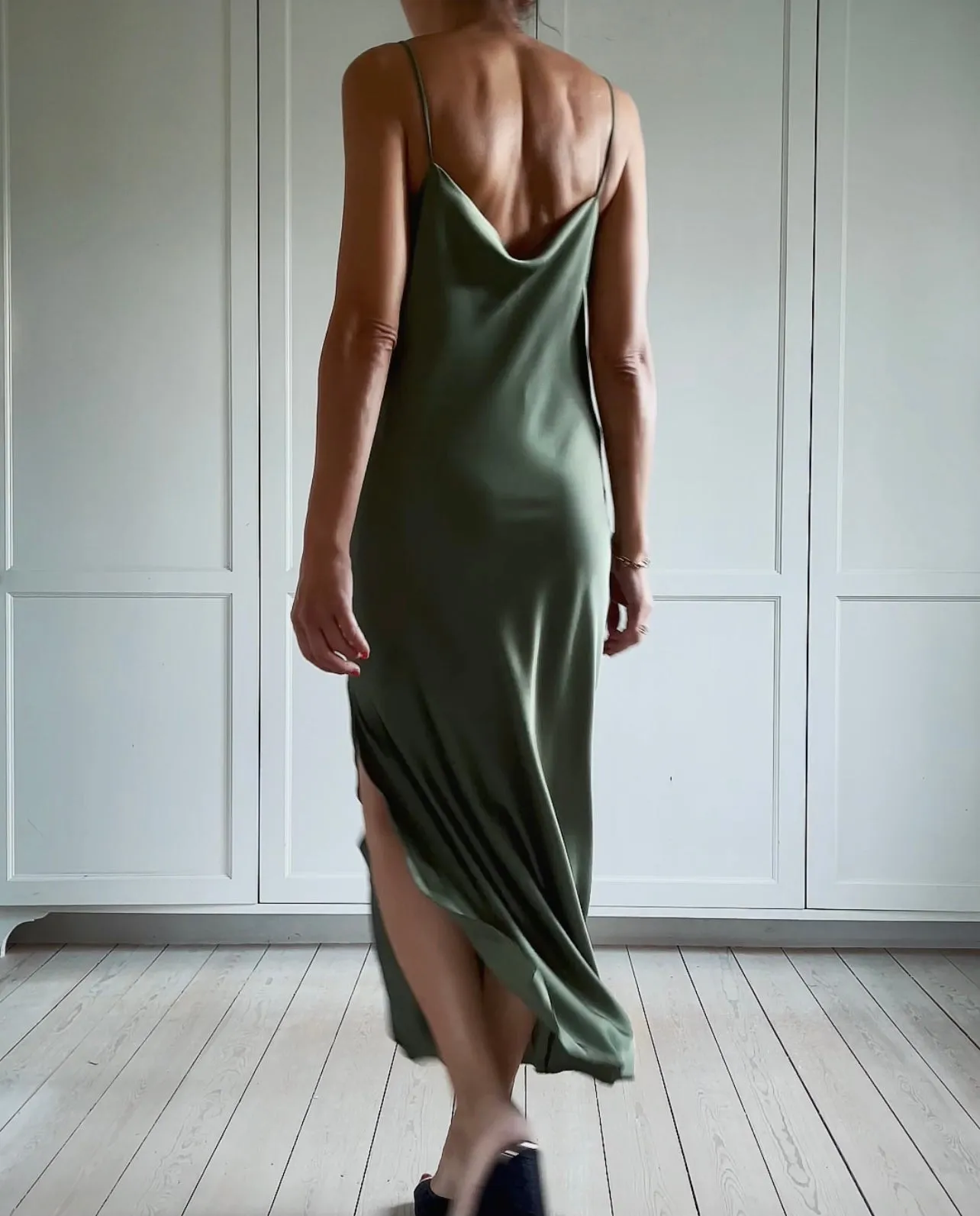 SLIP DRESS - GREEN